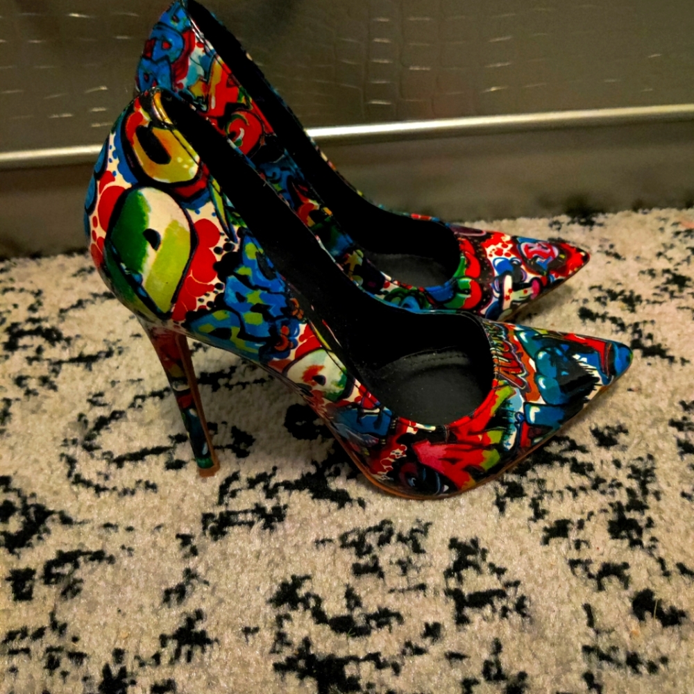 Graffiti pumps